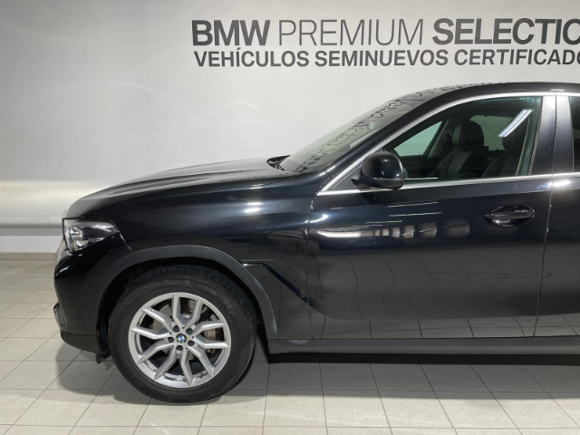 BMW X6 xDrive30d color Negro. Año 2020. 195KW(265CV). Diésel. En concesionario Hispamovil Elche de Alicante