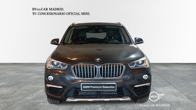 BMW X1 sDrive18i color Gris. Año 2018. 103KW(140CV). Gasolina. En concesionario BYmyCAR Madrid - Alcalá de Madrid