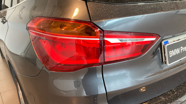 BMW X1 sDrive18i color Gris. Año 2018. 103KW(140CV). Gasolina. En concesionario BYmyCAR Madrid - Alcalá de Madrid