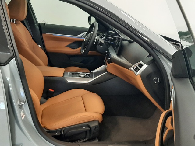 BMW Serie 4 420d Gran Coupe color Gris. Año 2024. 140KW(190CV). Diésel. En concesionario Automoviles Bertolin S.L. de Valencia