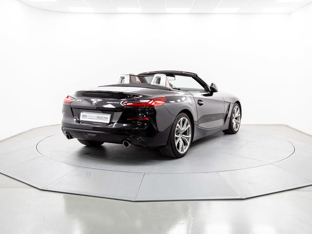 BMW Z4 sDrive20i Cabrio color Negro. Año 2019. 145KW(197CV). Gasolina. En concesionario Móvil Begar Alicante de Alicante