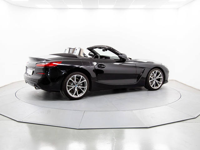 BMW Z4 sDrive20i Cabrio color Negro. Año 2019. 145KW(197CV). Gasolina. En concesionario Móvil Begar Alicante de Alicante