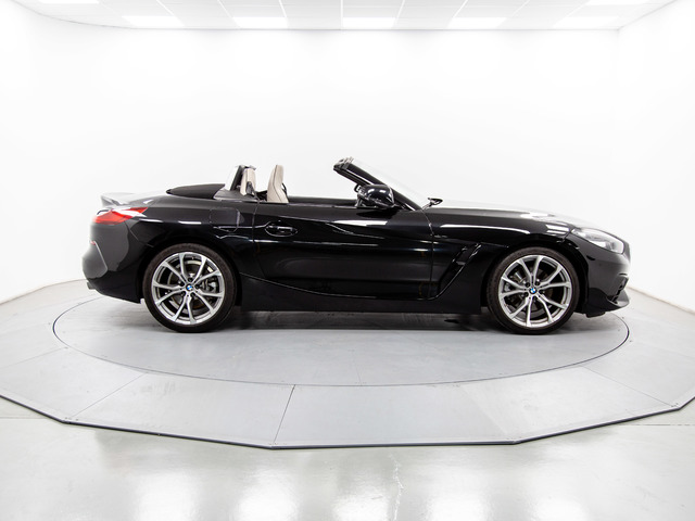 BMW Z4 sDrive20i Cabrio color Negro. Año 2019. 145KW(197CV). Gasolina. En concesionario Móvil Begar Alicante de Alicante