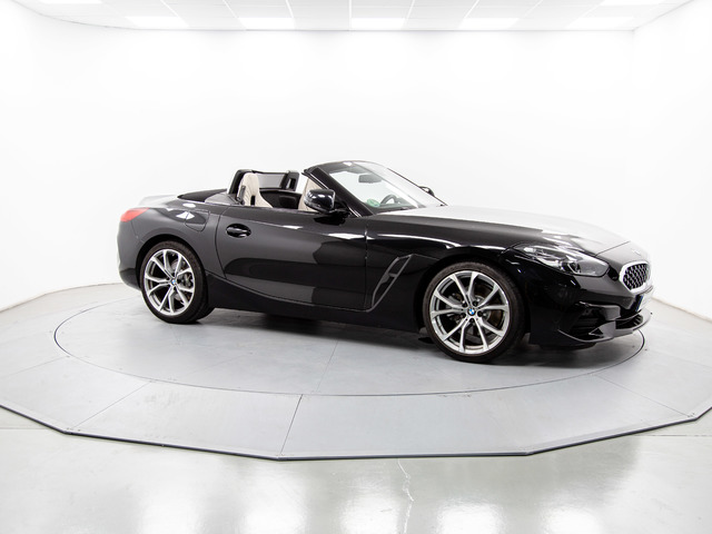 BMW Z4 sDrive20i Cabrio color Negro. Año 2019. 145KW(197CV). Gasolina. En concesionario Móvil Begar Alicante de Alicante