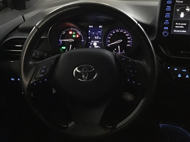 Toyota C-HR 180H Advance Luxury 135 kW (184 CV)