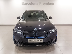 Fotos de BMW iX3 M Sport color Negro. Año 2023. 210KW(286CV). Eléctrico. En concesionario Barcelona Premium -- GRAN VIA de Barcelona