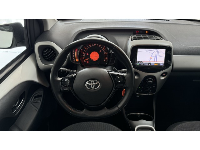 Toyota Aygo 1.0 70 x-play 51 kW (69 CV)