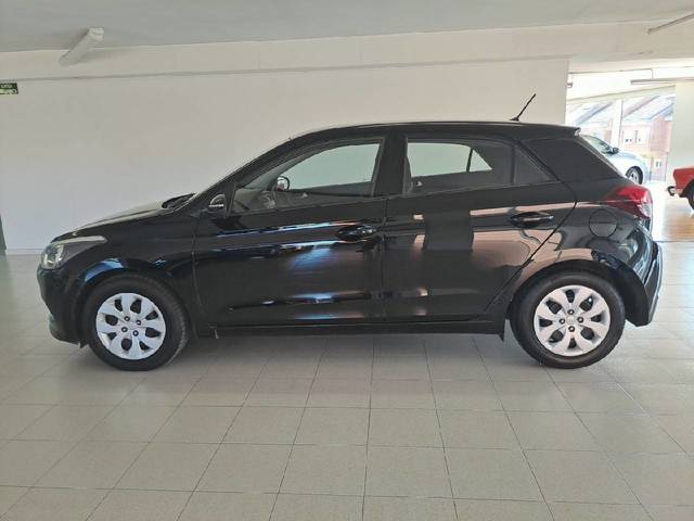 Hyundai i20 1.2 MPI BlueDrive Essence 62 kW (84 CV)