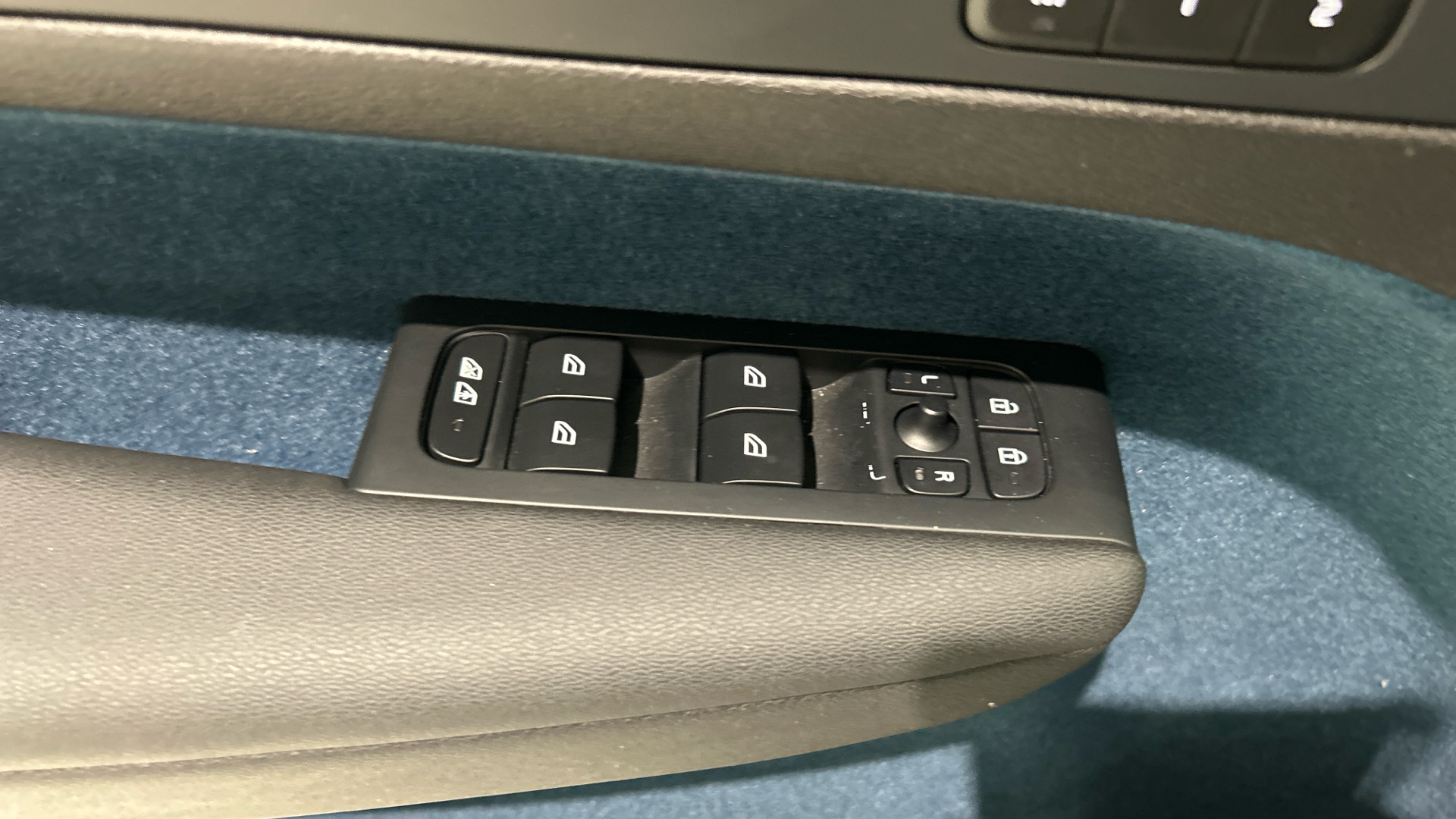 Volvo XC40 segunda mano 55969566 - 35