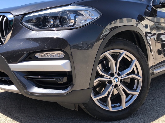 BMW X3 xDrive20d color Gris. Año 2019. 140KW(190CV). Diésel. En concesionario Vehinter Getafe de Madrid