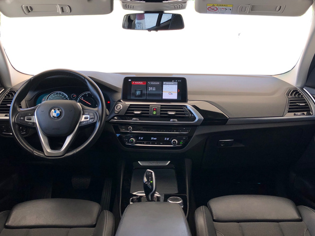 BMW X3 xDrive20d color Gris. Año 2019. 140KW(190CV). Diésel. En concesionario Vehinter Getafe de Madrid