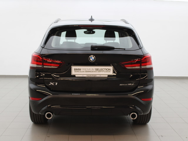 BMW X1 sDrive18d color Negro. Año 2020. 110KW(150CV). Diésel. En concesionario Augusta Aragon S.A. de Zaragoza