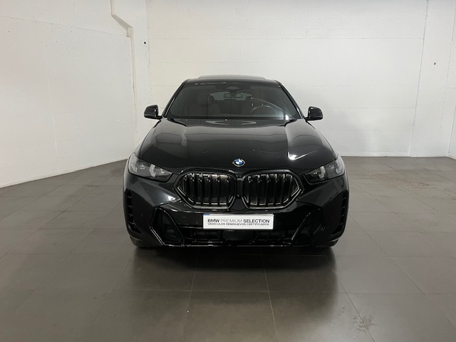 BMW X6 xDrive30d color Negro. Año 2024. 210KW(286CV). Diésel. En concesionario Amiocar S.A. de Coruña