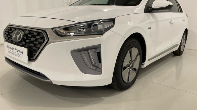 Hyundai Ioniq 1.6 GDI HEV - 6