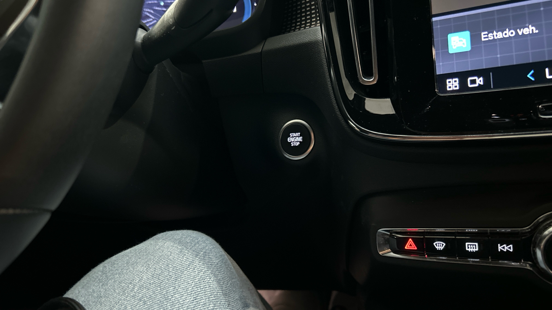 Volvo XC40 segunda mano 56047410 - 23