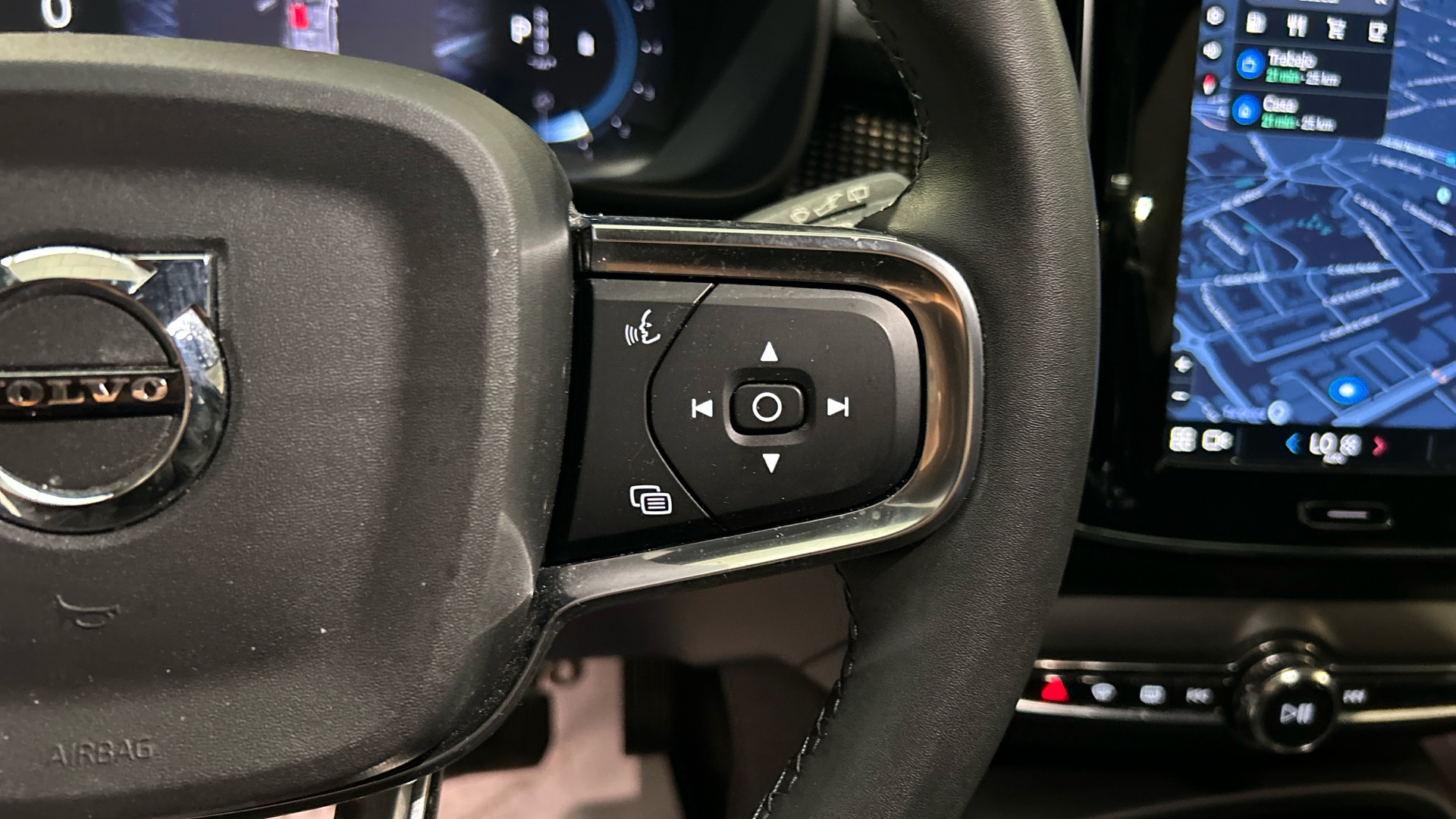 Volvo XC40 segunda mano 56047410 - 39