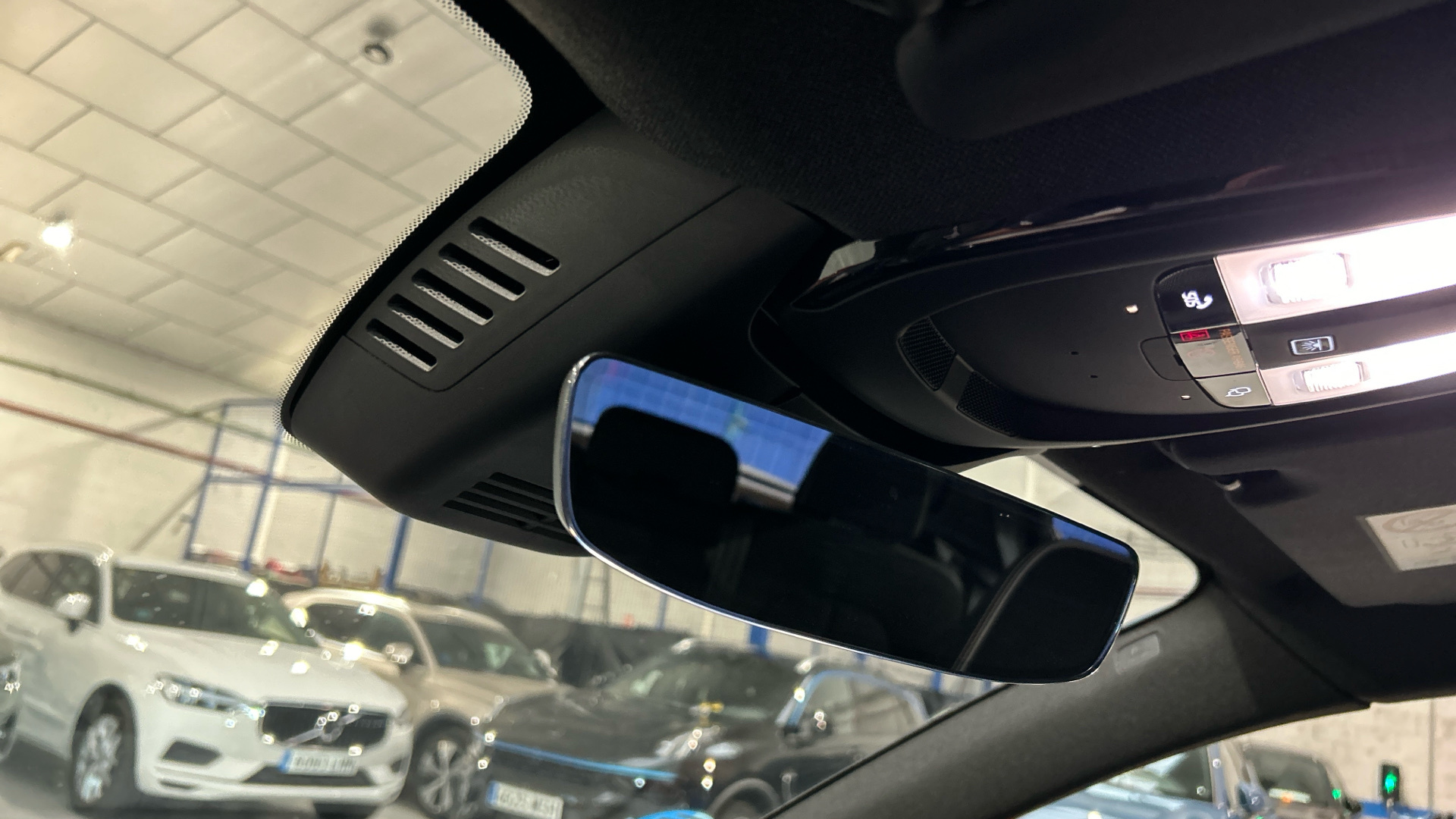 Volvo XC40 segunda mano 56047410 - 40