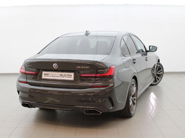 BMW Serie 3 M340i color Gris. Año 2022. 275KW(374CV). Gasolina. En concesionario Augusta Aragon S.A. de Zaragoza