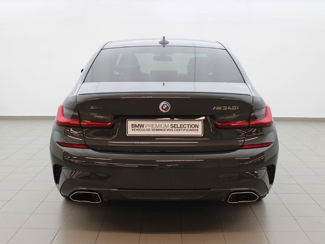 BMW Serie 3 M340i color Gris. Año 2022. 275KW(374CV). Gasolina. En concesionario Augusta Aragon S.A. de Zaragoza