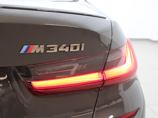 BMW Serie 3 M340i color Gris. Año 2022. 275KW(374CV). Gasolina. En concesionario Augusta Aragon S.A. de Zaragoza