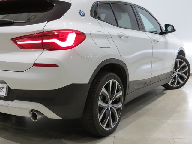 BMW X2 sDrive20i color Blanco. Año 2020. 141KW(192CV). Gasolina. En concesionario GANDIA Automoviles Fersan, S.A. de Valencia