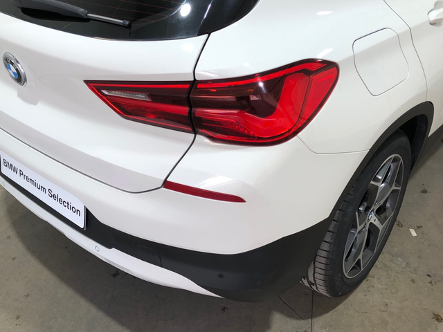 BMW X2 sDrive18i color Blanco. Año 2019. 103KW(140CV). Gasolina. En concesionario Movilnorte El Plantio de Madrid