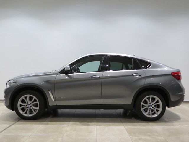 BMW X6 xDrive30d color Gris. Año 2019. 190KW(258CV). Diésel. En concesionario GANDIA Automoviles Fersan, S.A. de Valencia