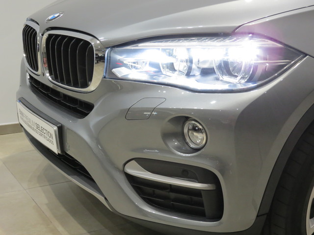 BMW X6 xDrive30d color Gris. Año 2019. 190KW(258CV). Diésel. En concesionario GANDIA Automoviles Fersan, S.A. de Valencia