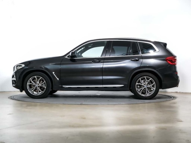 BMW X3 xDrive20d color Gris. Año 2019. 140KW(190CV). Diésel. En concesionario Oliva Motor Tarragona de Tarragona