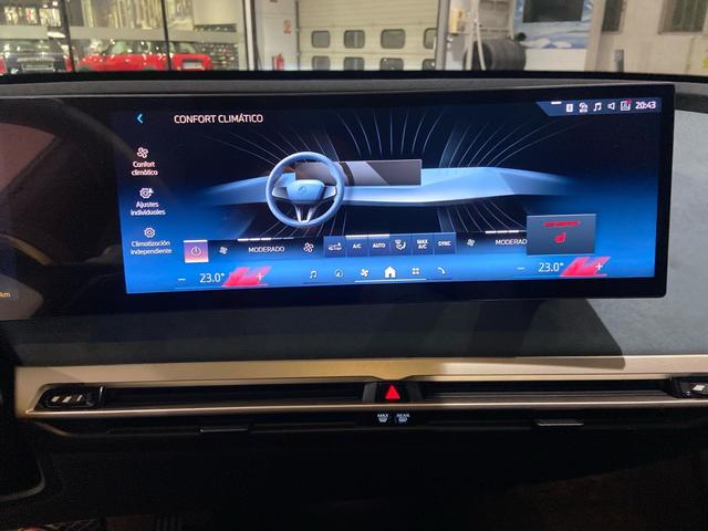 Foto 17 BMW iX xDrive40 240 kW (326 CV)