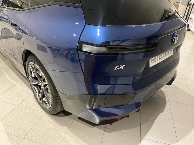 Foto 37 BMW iX xDrive40 240 kW (326 CV)