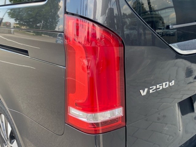 Mercedes-Benz Clase V V 250 d - 15