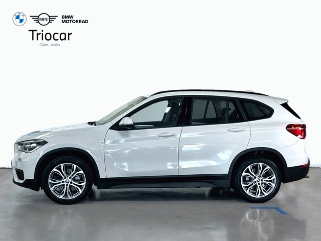 BMW X1 sDrive20i color Blanco. Año 2019. 141KW(192CV). Gasolina. En concesionario Triocar Gijón (Bmw y Mini) de Asturias