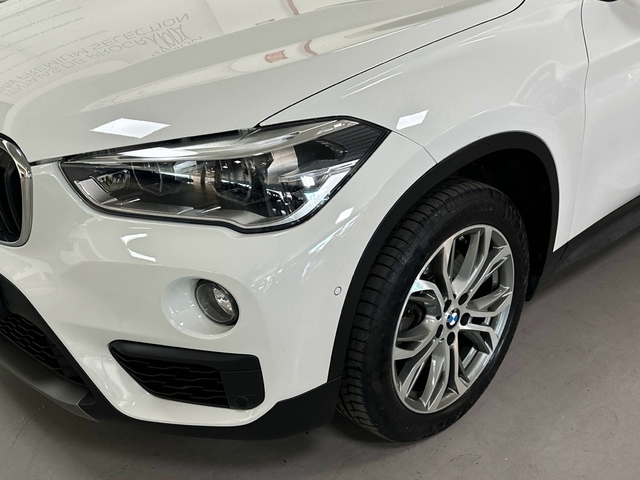 BMW X1 sDrive20i color Blanco. Año 2019. 141KW(192CV). Gasolina. En concesionario Triocar Gijón (Bmw y Mini) de Asturias