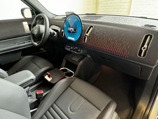 fotoG 7 del MINI MINI Countryman E 150 kW (204 CV) 204cv Eléctrico del 2024 en Guipuzcoa
