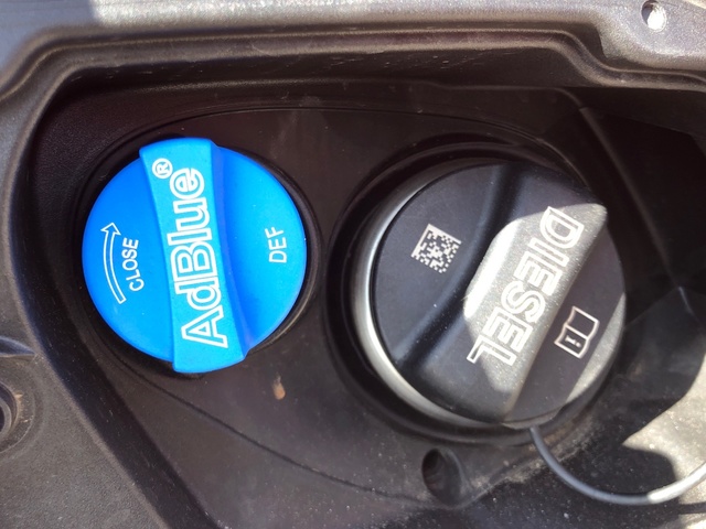 BMW Serie 1 118d color Rojo. Año 2023. 110KW(150CV). Diésel. En concesionario Auto Premier, S.A. - MADRID de Madrid