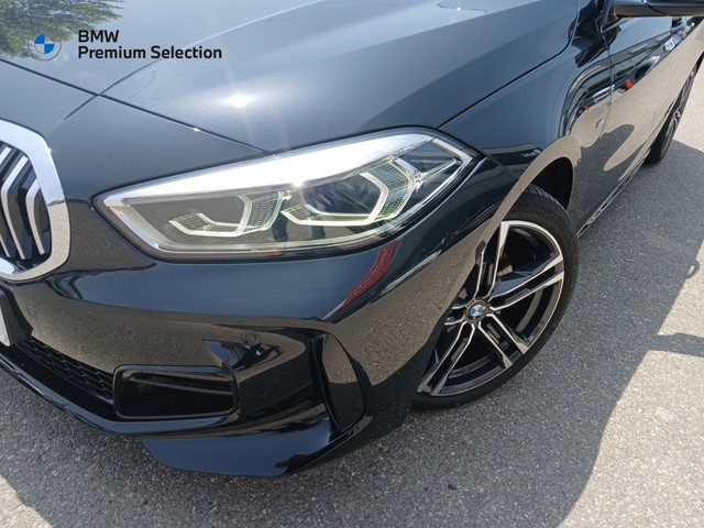 BMW Serie 1 118i color Negro. Año 2020. 103KW(140CV). Gasolina. En concesionario Adler Motor S.L. TOLEDO de Toledo