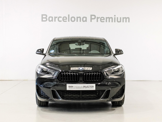 BMW X2 xDrive25e color Negro. Año 2023. 162KW(220CV). Híbrido Electro/Gasolina. En concesionario Barcelona Premium -- GRAN VIA de Barcelona