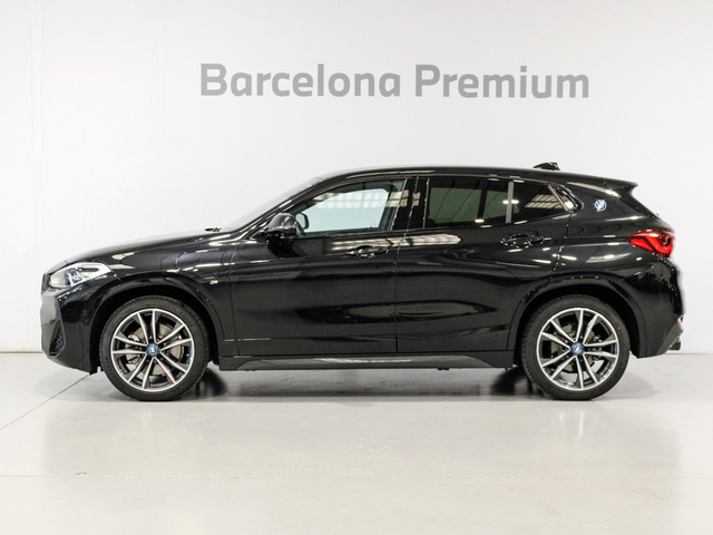 BMW X2 xDrive25e color Negro. Año 2023. 162KW(220CV). Híbrido Electro/Gasolina. En concesionario Barcelona Premium -- GRAN VIA de Barcelona