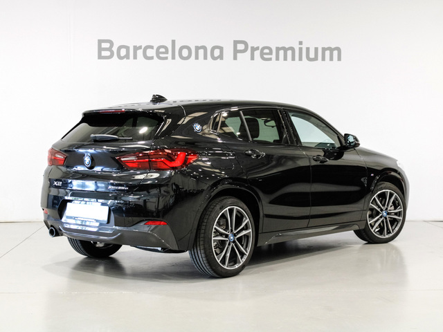 BMW X2 xDrive25e color Negro. Año 2023. 162KW(220CV). Híbrido Electro/Gasolina. En concesionario Barcelona Premium -- GRAN VIA de Barcelona