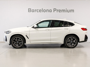 Fotos de BMW X4 xDrive20d color Blanco. Año 2024. 140KW(190CV). Diésel. En concesionario Barcelona Premium -- GRAN VIA de Barcelona