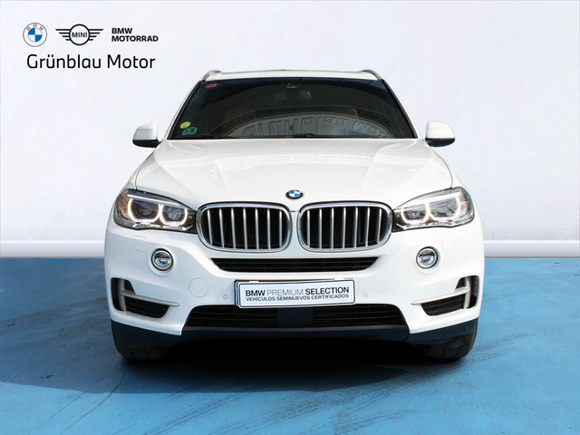 BMW X5 xDrive40d color Blanco. Año 2018. 230KW(313CV). Diésel. En concesionario Grünblau Motor (Bmw y Mini) de Cantabria