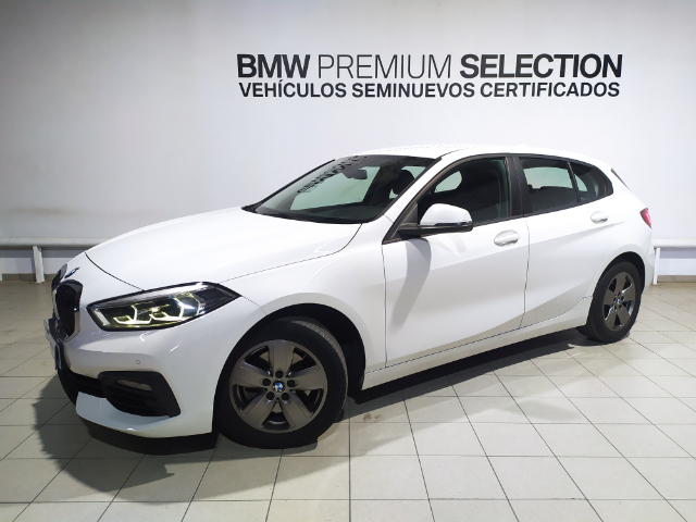 BMW Serie 1 116d color Blanco. Año 2021. 85KW(116CV). Diésel. En concesionario Hispamovil Elche de Alicante