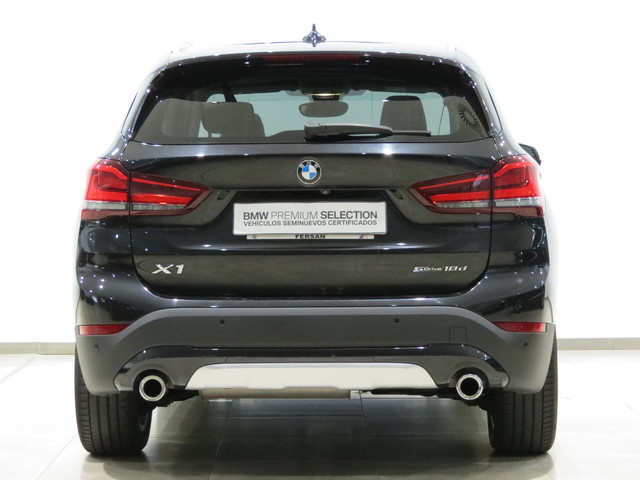 BMW X1 sDrive18d color Negro. Año 2020. 110KW(150CV). Diésel. En concesionario GANDIA Automoviles Fersan, S.A. de Valencia