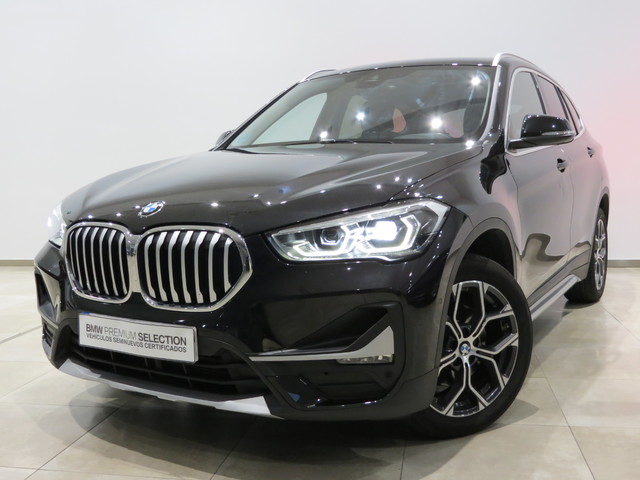 BMW X1 sDrive18d color Negro. Año 2020. 110KW(150CV). Diésel. En concesionario GANDIA Automoviles Fersan, S.A. de Valencia