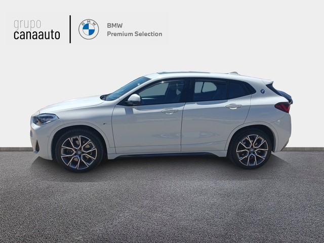 BMW X2 xDrive20d color Blanco. Año 2021. 140KW(190CV). Diésel. En concesionario CANAAUTO - TACO de Sta. C. Tenerife