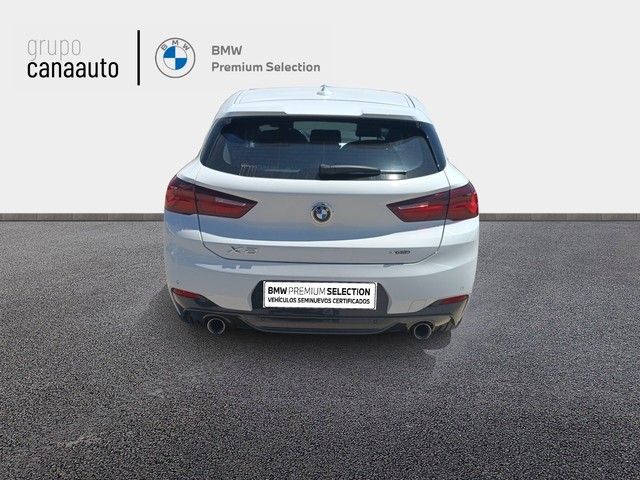 BMW X2 xDrive20d color Blanco. Año 2021. 140KW(190CV). Diésel. En concesionario CANAAUTO - TACO de Sta. C. Tenerife