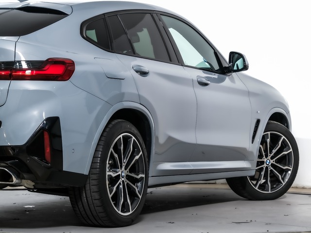 BMW X4 xDrive20d color Gris. Año 2023. 140KW(190CV). Diésel. En concesionario Oliva Motor Tarragona de Tarragona