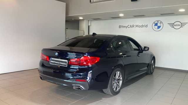 BMW Serie 5 530e iPerformance color Negro. Año 2018. 185KW(252CV). Híbrido Electro/Gasolina. En concesionario BYmyCAR Madrid - Alcalá de Madrid