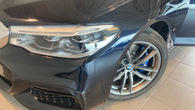 BMW Serie 5 530e iPerformance color Negro. Año 2018. 185KW(252CV). Híbrido Electro/Gasolina. En concesionario BYmyCAR Madrid - Alcalá de Madrid